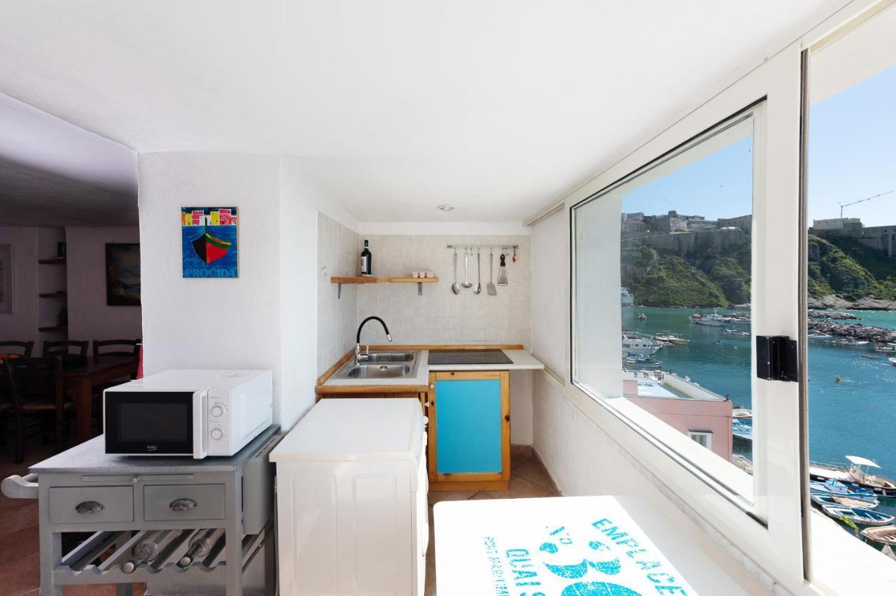Apartment La Romantica - Corricella Exclusive Terrace Procida