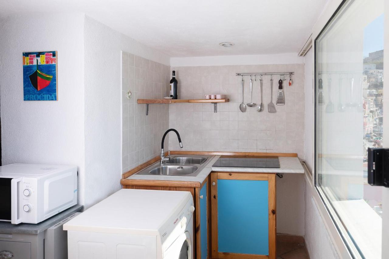 La Romantica - Corricella Exclusive Terrace Apartment *