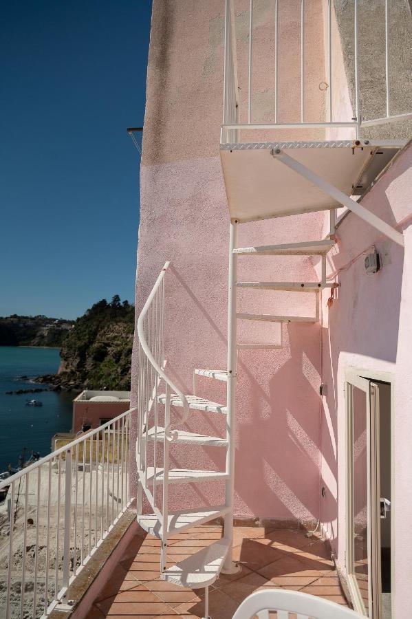 La Romantica - Corricella Exclusive Terrace Apartment *