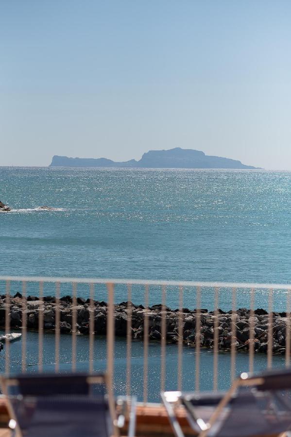 Apartment La Romantica - Corricella Exclusive Terrace