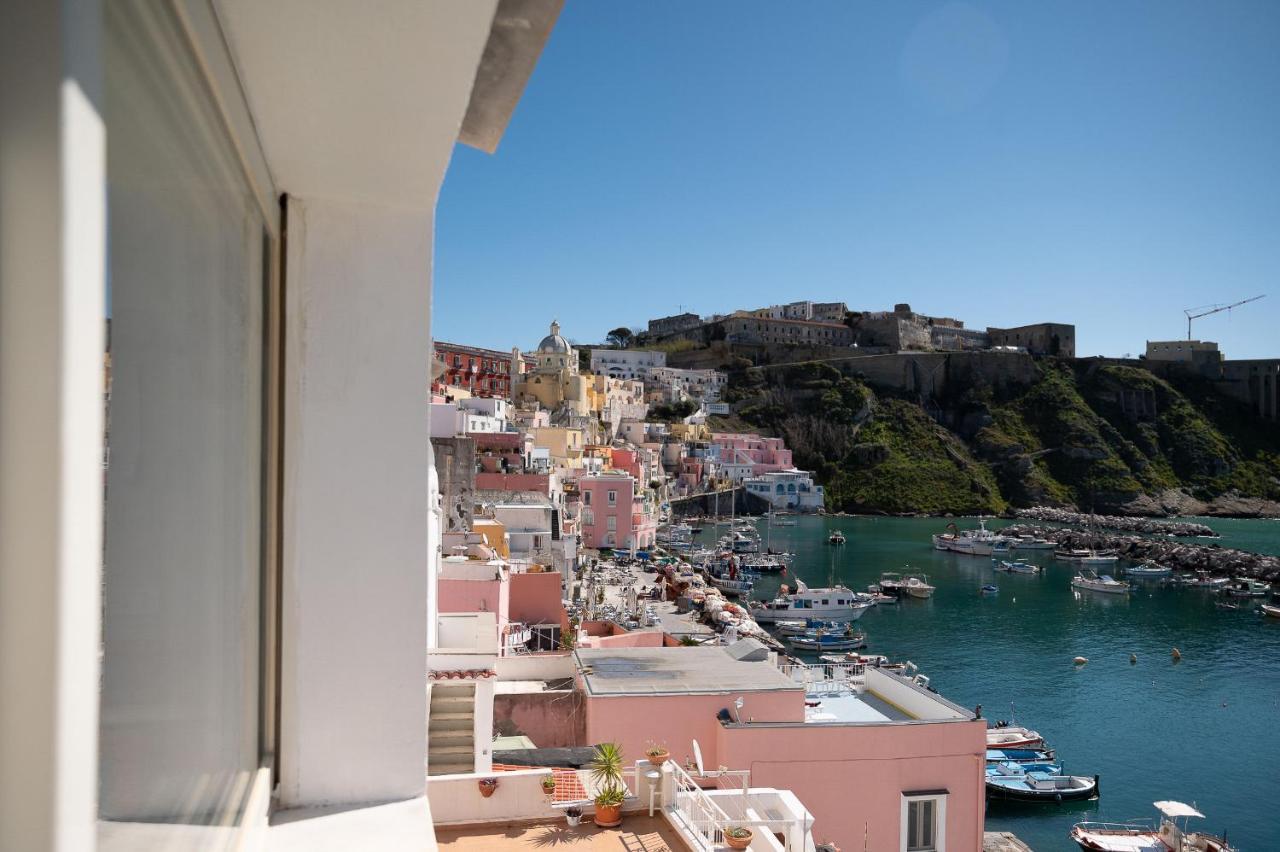 Apartment La Romantica - Corricella Exclusive Terrace