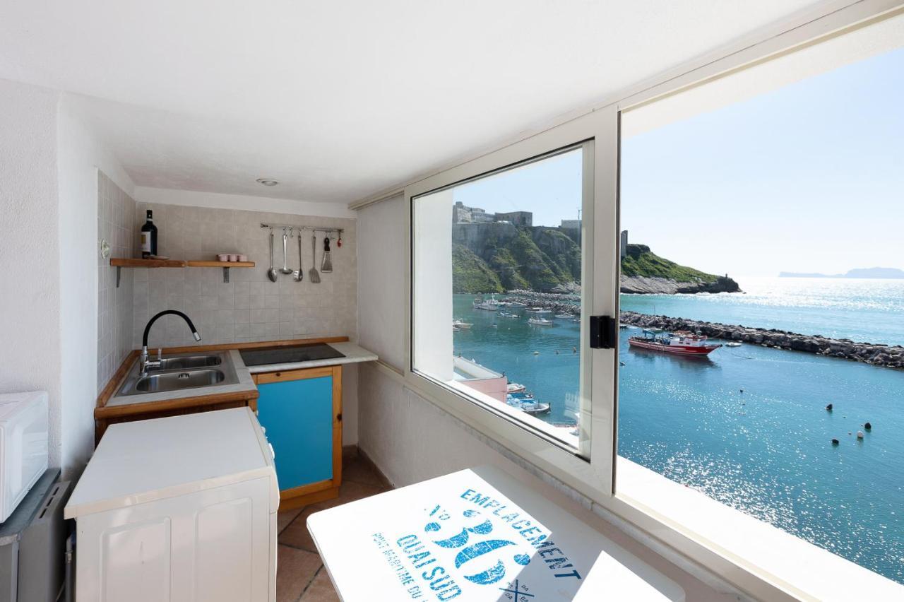 La Romantica - Corricella Exclusive Terrace Apartment
