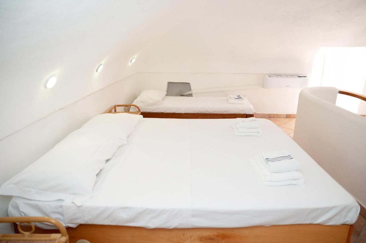 Apartment La Romantica - Corricella Exclusive Terrace Procida