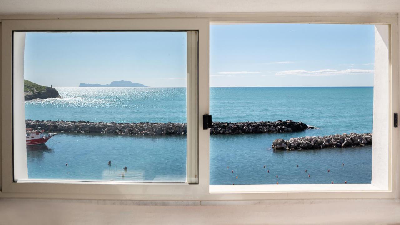 Apartment La Romantica - Corricella Exclusive Terrace