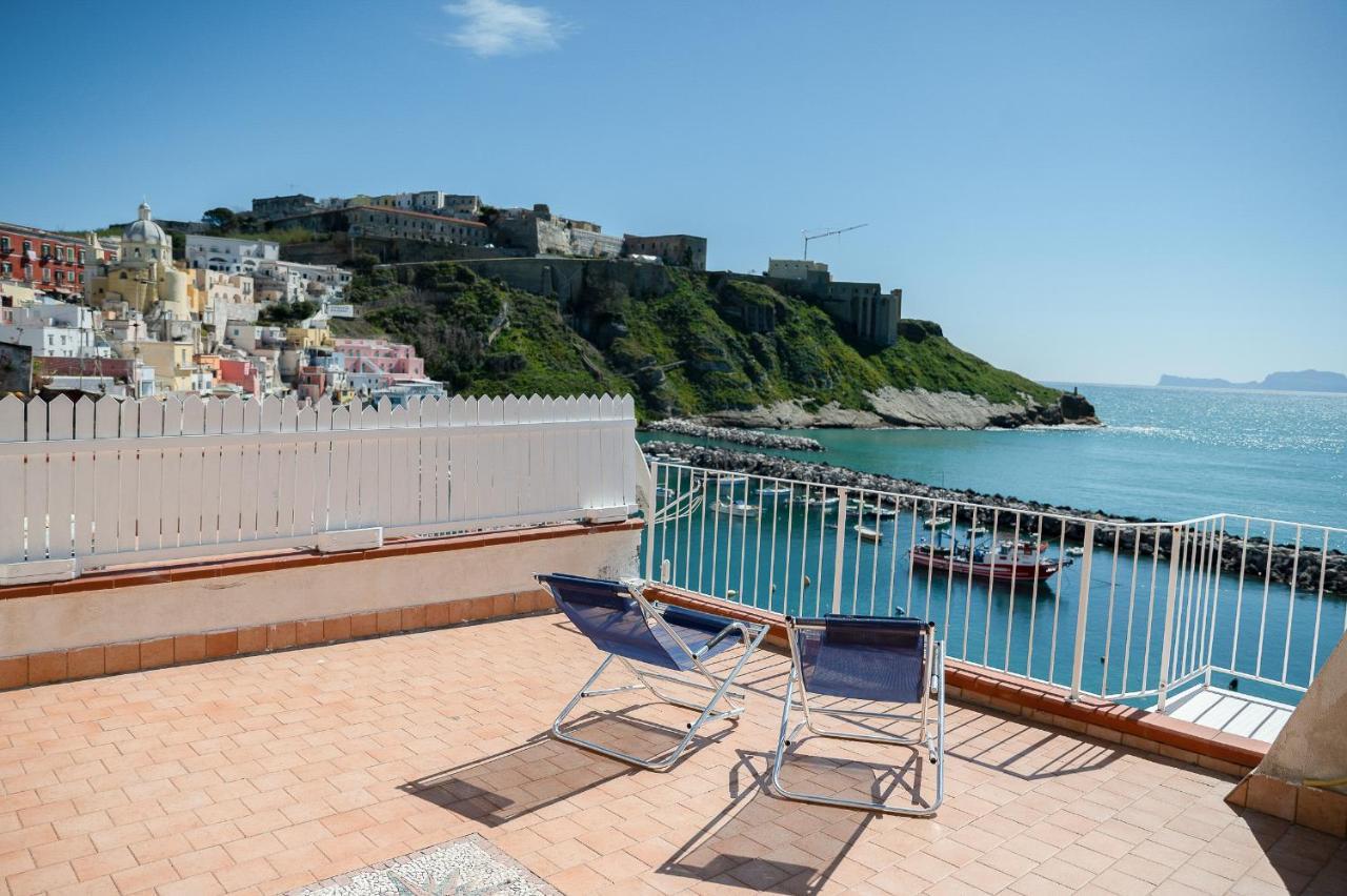 La Romantica - Corricella Exclusive Terrace *