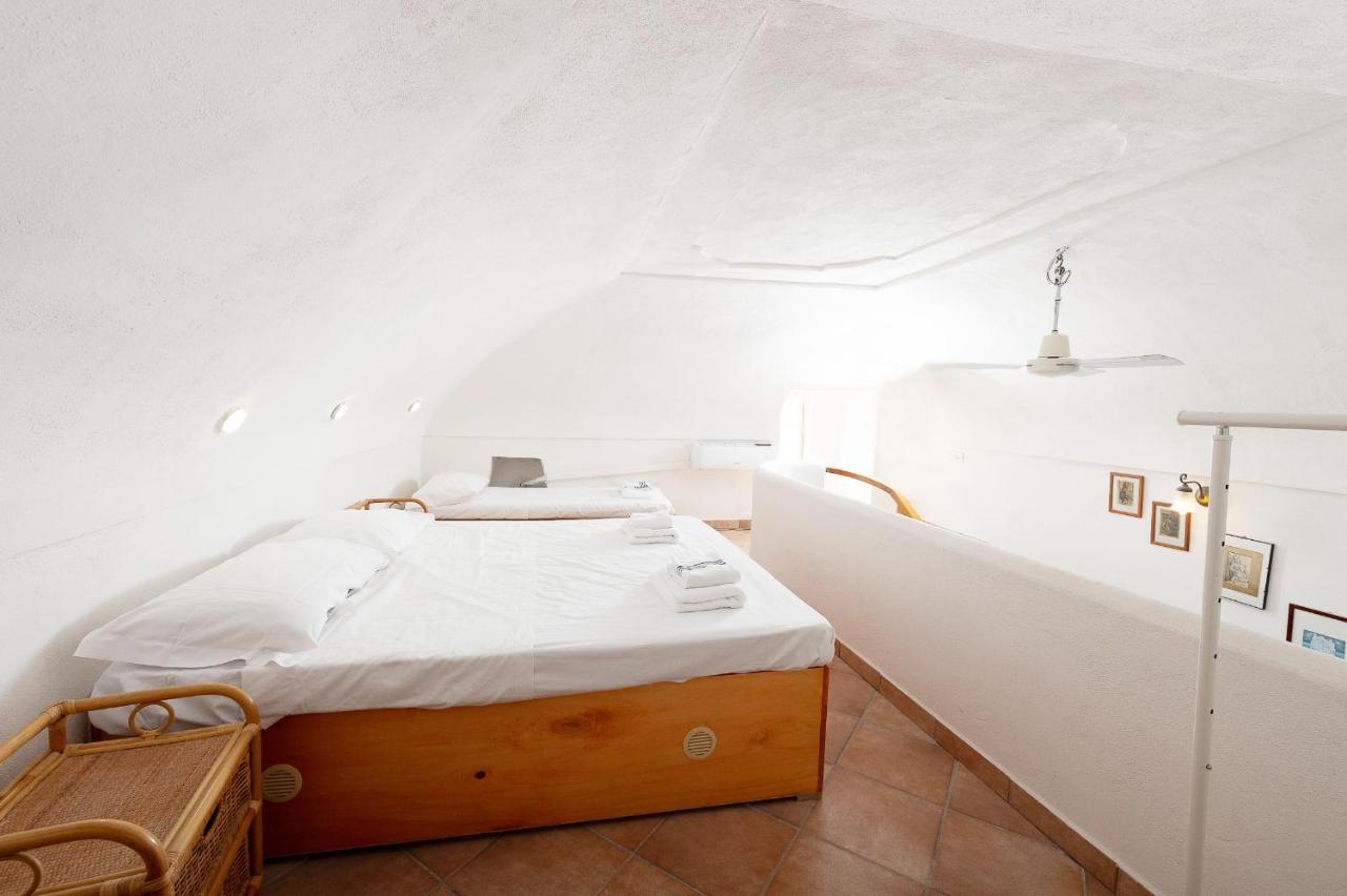 La Romantica - Corricella Exclusive Terrace Apartment *
