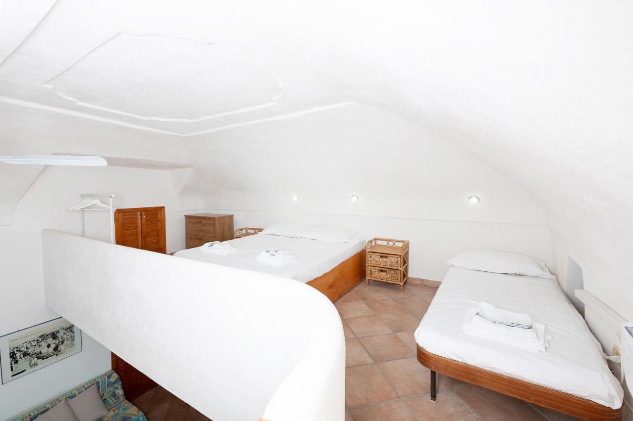 La Romantica - Corricella Exclusive Terrace Apartment *